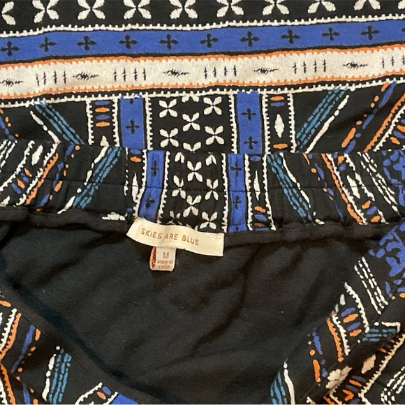 SKIES ARE BLUE MINI SKIRT WITH AZTEC DESIGN IN SIZE MEDIUM VERY GENTLY WORN - Picture 3 of 3